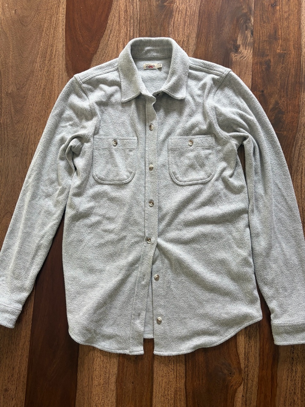 Faherty Light Gray Women's Lightweight Button-Up Shirt Jacket. Light gray.